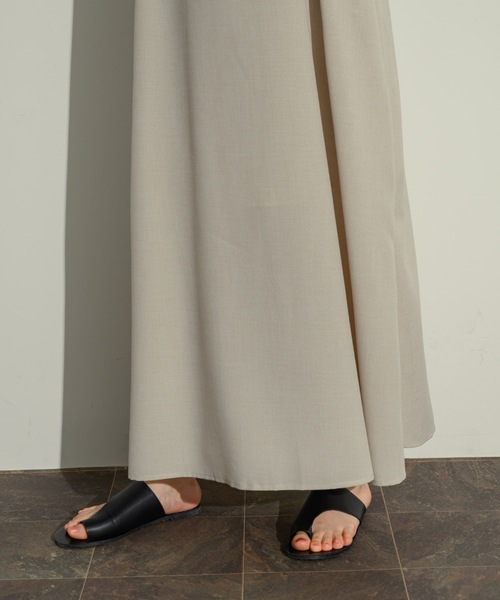 NEUNA（ヌナ）の「バックシャンバイカラーキャミOP（ワンピース・レディース・ブラウン/アイボリー・SMALL/FREE）」の12枚目の写真