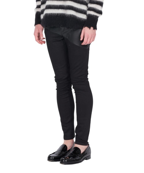 GalaabenD（ガラアーベント）の「ヴィーガンレザーコンバインドデニムパンツ（その他パンツ・メンズ・ブラック系その他2/ブラック系その他・44/46/48）」の4枚目の写真