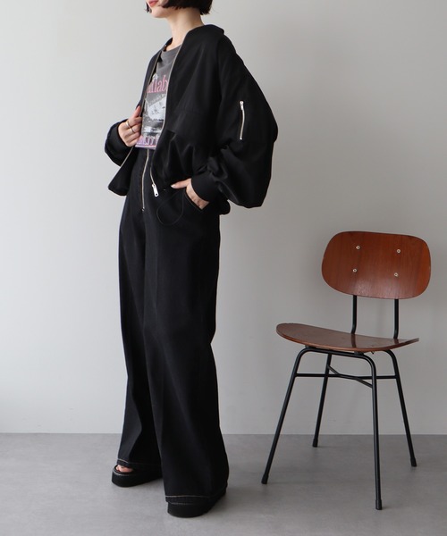 earth music&ecology(アースミュージックアンドエコロジー)の「アウトポケットMA-1(ブルゾン・レディース・アイボリー/ブラック/カーキ・FREE)」の12枚目の写真