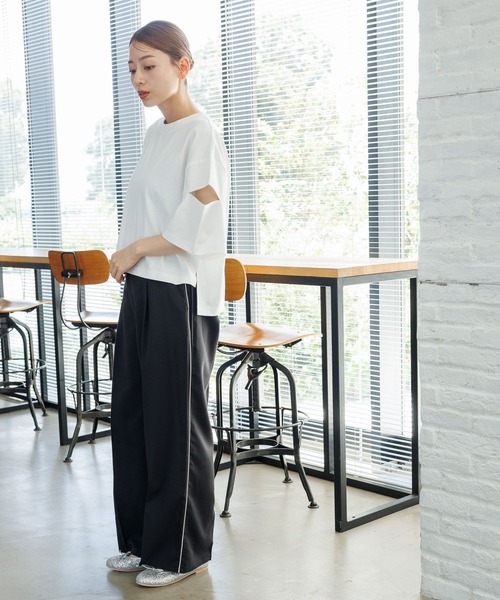 LAKOLE（ラコレ）の「カットアウトクロップドＴ / 131857（Tシャツ/カットソー・レディース・ライトグリーン/オフホワイト/ブラック・FREE）」の7枚目の写真