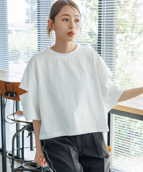 LAKOLE（ラコレ）の「カットアウトクロップドＴ / 131857（Tシャツ/カットソー・レディース・ライトグリーン/オフホワイト/ブラック・FREE）」の10枚目の写真