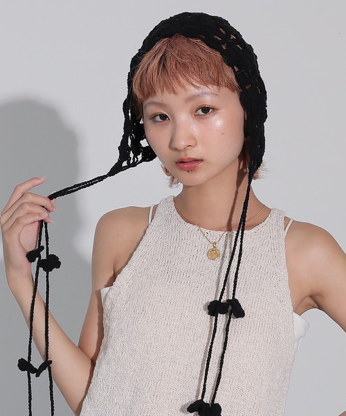 かぎ編み 花柄 サイドストラップ ニット キャップ（ハット