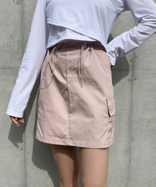 Newlyme（ニューリーミー）の「ドロストミニカーゴスカート（スカート・レディース・ベージュ/ブラック/ベビーピンク・X-LARGE/LARGE/SMALL/MEDIUM）」の3枚目の写真