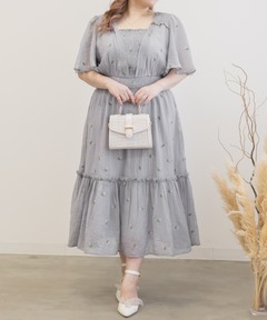 【新品】アフタヌーンティー　メゾンサジュー　ティアードワンピース　刺繍ストライプ Afternoon Tea ワンピース ストライプ刺繍ティアードワンピース