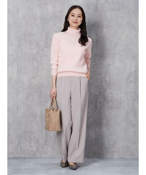 Perfect Suit FActory（パーフェクトスーツファクトリー）の「【洗える】ウール混ケーブルニット　ブラウン/ピンク/ブラック/オフホワイト（ニット/セーター・レディース・ブラック/ライトピンク/オフホワイト/ブラウン・S/M/L）」の14枚目の写真