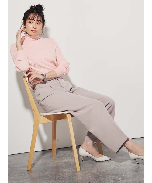 Perfect Suit FActory（パーフェクトスーツファクトリー）の「【洗える】ウール混ケーブルニット　ブラウン/ピンク/ブラック/オフホワイト（ニット/セーター・レディース・ブラック/ライトピンク/オフホワイト/ブラウン・S/M/L）」の6枚目の写真