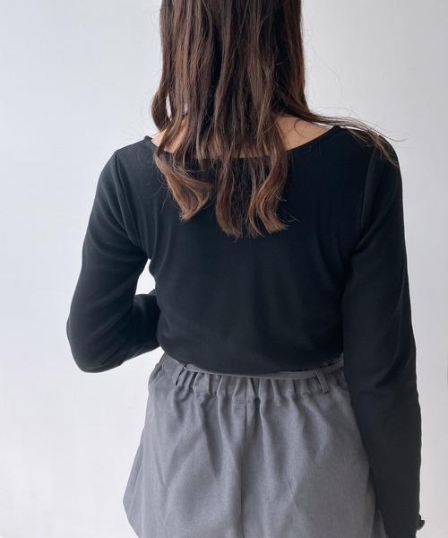 AS KNOW AS plus(アズノゥアズプラス)の「◇チュールドッキングリブメロウプルオーバー(Tシャツ/カットソー・レディース・アイボリー系/ブラウン系/ブラック・FREE)」の7枚目の写真