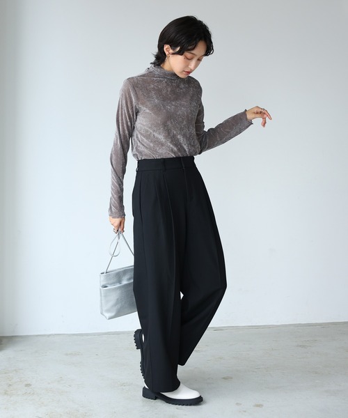 itto...(イット)の「ボトルネックベロアシアートップス(Tシャツ/カットソー・レディース・ブラック/グレー/ブルー・M)」の14枚目の写真