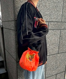 HOUSTON（ヒューストン）の「HOUSTON / REVERSIBLE EFFECT BAG（TIGER） / 6002W / 6003W（ショルダーバッグ）」