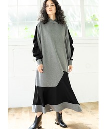 OSMOSIS（オズモーシス）の「切替フレアーヘムフードワンピース（ワンピース）」