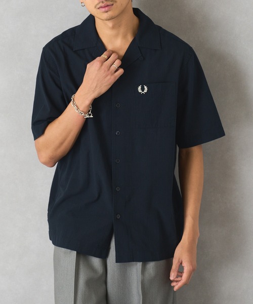 FRED PERRY(フレッドペリー)の「【FRED PERRY】LIGHTWEIGHT TEXTURE REVERE COLLAR SHIRT M7762(シャツ/ブラウス・レディース・ネイビー/ライトブルー/カーキ・M/L/S)」の3枚目の写真
