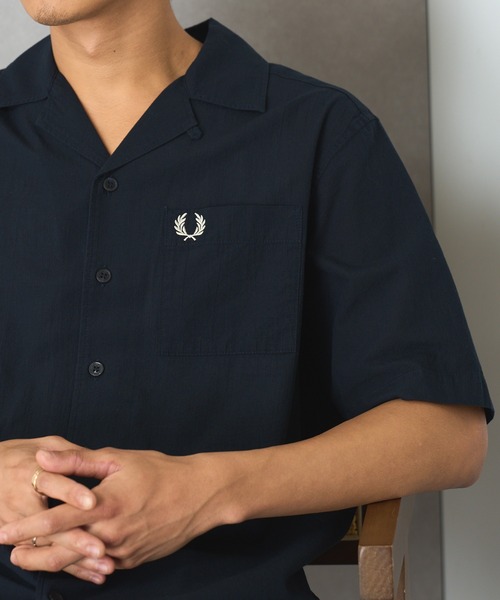 FRED PERRY(フレッドペリー)の「【FRED PERRY】LIGHTWEIGHT TEXTURE REVERE COLLAR SHIRT M7762(シャツ/ブラウス・レディース・ネイビー/ライトブルー/カーキ・M/L/S)」の5枚目の写真