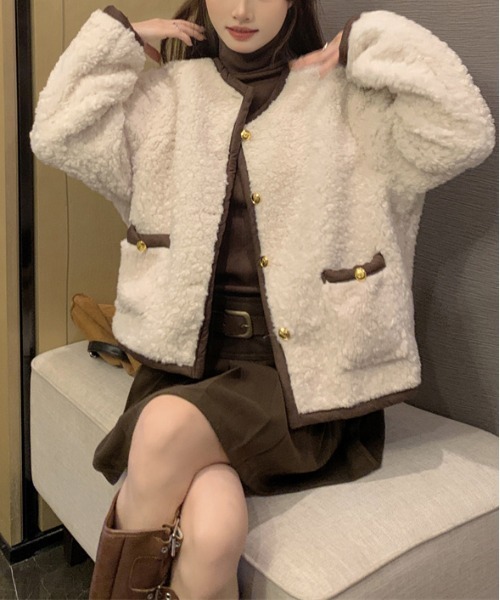 gossip!ロサンゼルス(ゴシップロサンゼルス)の「Y2K ボア ジャケット(テーラードジャケット・レディース・ブラウン/オフホワイト・FREE)」の4枚目の写真