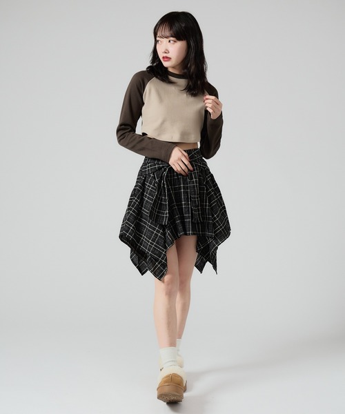Chick(チック)の「Ragran Short L/S Tee / ショート丈ラグランTシャツ 秋物 秋服 2026年秋冬(Tシャツ/カットソー・レディース・ライトグレー/アッシュグレー/ベージュ・FREE)」の8枚目の写真