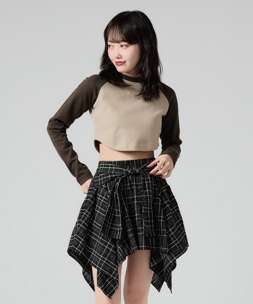 Chick(チック)の「Ragran Short L/S Tee / ショート丈ラグランTシャツ 秋物 秋服 2026年秋冬(Tシャツ/カットソー・レディース・ライトグレー/アッシュグレー/ベージュ・FREE)」の15枚目の写真