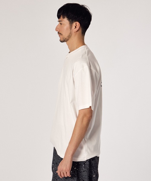 LANVIN en Bleu（ランバンオンブルー）の「【LANVIN en Bleu ESSENTIAL】CHERUBINI / ”アルベール” バックプリントTシャツ（Tシャツ/カットソー・メンズ・ホワイト/ライトグリーン/ブラック・XX-LARGE/X-LARGE/LARGE/MEDIUM/SMALL）」の10枚目の写真