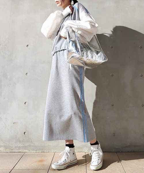 Q（キュー）の「グログランラインタイトスカート（スカート・レディース・ブラック/ライトブルー/ライトグレー・MEDIUM）」の16枚目の写真