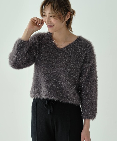 ニット セーター グリッターフェザーVネックニットPO レディース Mia （ミア）の「グリッターフェザーVネックニットPO（ニット