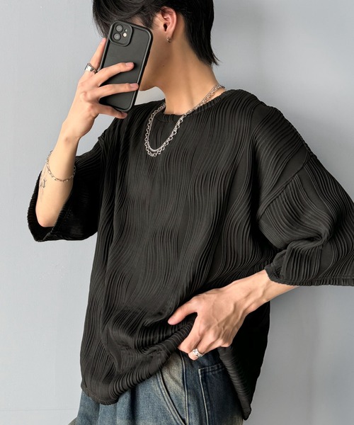 classicalelf（クラシカルエルフ）の「涼しくキマる、大人のリラックス。オーバーサイズウェーブ柄ジャガード半袖Ｔシャツ（メンズ）（Tシャツ/カットソー・メンズ・ベージュ/チャコール/ブラック/オフホワイト・LARGE/MEDIUM/X-LARGE）」の19枚目の写真