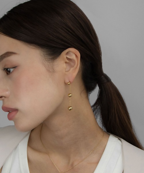 abaskdesign(アバスクデザイン)の「金属アレルギー対応 ロングメタルボールピアス(ピアス(両耳用)・レディース・ゴールド・FREE)」の12枚目の写真