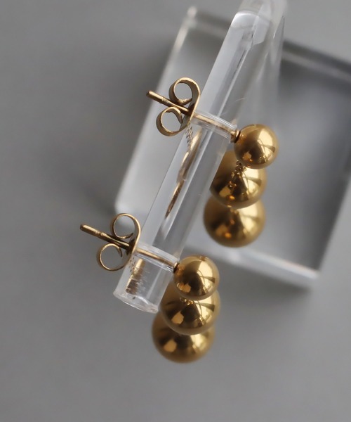 abaskdesign(アバスクデザイン)の「金属アレルギー対応 ロングメタルボールピアス(ピアス(両耳用)・レディース・ゴールド・FREE)」の5枚目の写真