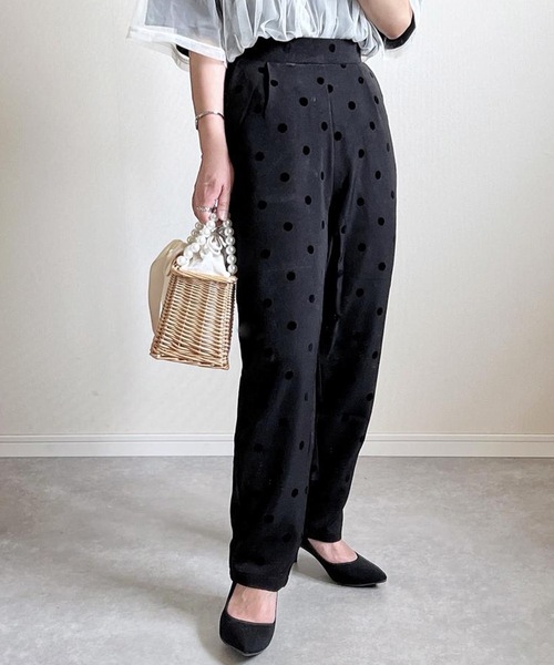 aquagarage（アクアガレージ）の「ドット柄テーパードパンツ（その他パンツ・レディース・ブラック・S/M/M2/L/LL）」の14枚目の写真