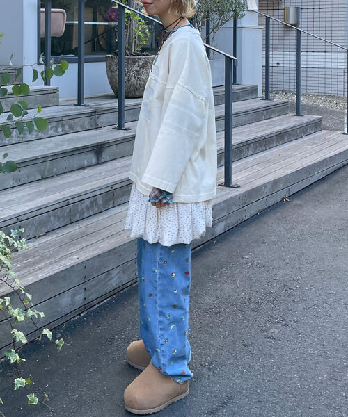 HELLO.SANFRANCISCO（ハローサンフランシスコ）の「【HELLO.SANFRANCISCO/ハローサンフランシスコ】ピグメントロゴTEE（Tシャツ/カットソー・レディース・チャコールグレー/オフホワイト/レッド・ONE SIZE）」の9枚目の写真