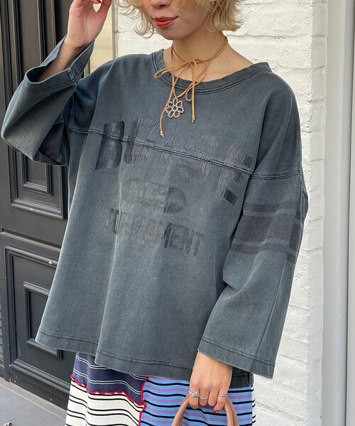HELLO.SANFRANCISCO（ハローサンフランシスコ）の「【HELLO.SANFRANCISCO/ハローサンフランシスコ】ピグメントロゴTEE（Tシャツ/カットソー・レディース・チャコールグレー/オフホワイト/レッド・ONE SIZE）」の11枚目の写真