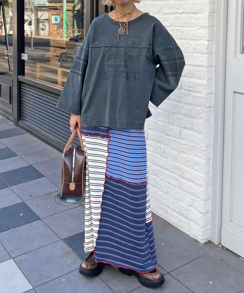 HELLO.SANFRANCISCO（ハローサンフランシスコ）の「【HELLO.SANFRANCISCO/ハローサンフランシスコ】ピグメントロゴTEE（Tシャツ/カットソー・レディース・チャコールグレー/オフホワイト/レッド・ONE SIZE）」の16枚目の写真