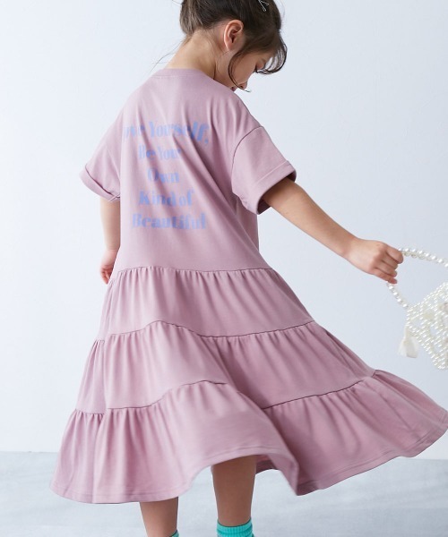 devirock(デビロック)の「裾ティアード バックプリント ワンピース(ワンピース・キッズ・ライトグレー/スミクロ/ピンク系その他/ブルー・140cm/130cm/120cm/110cm/100cm)」の4枚目の写真