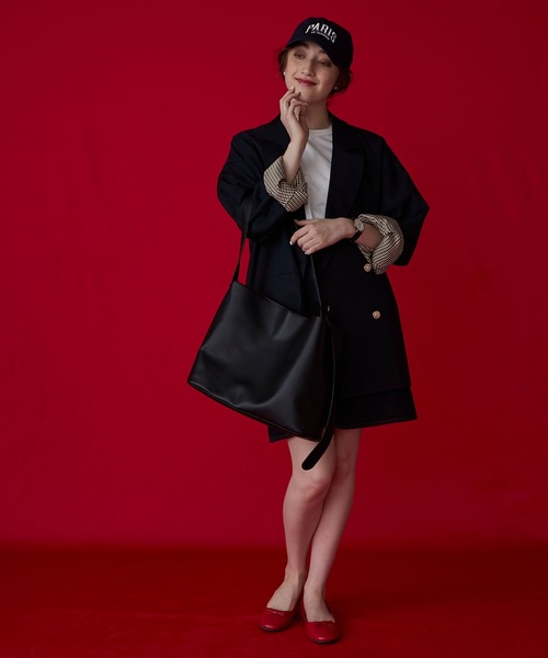 BONLECILL Marche（ボンルシールマルシェ）の「【BONLECILL Marche】《ポーチ付き／A4》ワイドベルト スクエアソフトショルダーバッグ（ショルダーバッグ・レディース・ブラウン/ブラック/グレイッシュベージュ・FREE）」の9枚目の写真