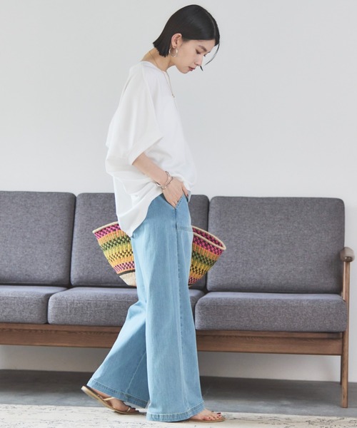 Doux archives（ドゥアルシーヴ）の「UV加工・吸水速乾ドルマンプルオーバー（Tシャツ/カットソー・レディース・チャコールグレー/オフホワイト/グレイッシュベージュ/ネイビー・38）」の20枚目の写真