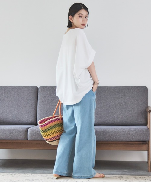 Doux archives（ドゥアルシーヴ）の「UV加工・吸水速乾ドルマンプルオーバー（Tシャツ/カットソー・レディース・チャコールグレー/オフホワイト/グレイッシュベージュ/ネイビー・38）」の21枚目の写真