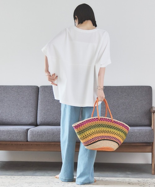 Doux archives（ドゥアルシーヴ）の「UV加工・吸水速乾ドルマンプルオーバー（Tシャツ/カットソー・レディース・チャコールグレー/オフホワイト/グレイッシュベージュ/ネイビー・38）」の22枚目の写真