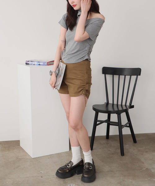 ROOPTOKYO（ループトウキョウ）の「シャーリングタイトーショートパンツ 秋物 秋服 2026年秋冬（その他パンツ・レディース・カーキ/ブラック・FREE）」の19枚目の写真
