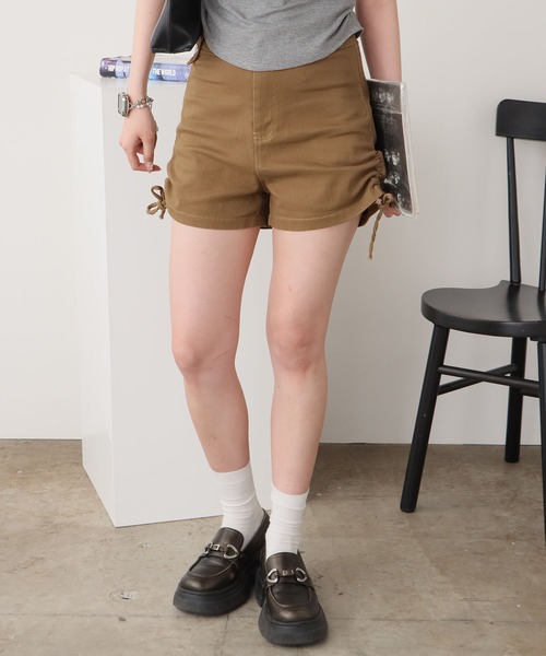 ROOPTOKYO（ループトウキョウ）の「シャーリングタイトーショートパンツ 秋物 秋服 2026年秋冬（その他パンツ・レディース・カーキ/ブラック・FREE）」の15枚目の写真