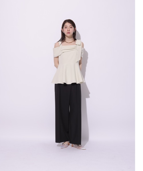 Rirandture（リランドチュール）の「オフショルリボンペプラムトップス