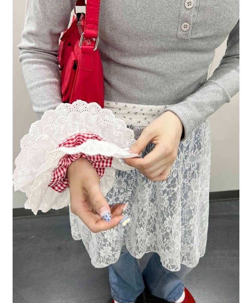 WC（ダブル シー）の「レースポイントギンガムチェックシュシュ（シュシュ・レディース・ブラック/レッド・FREE）」の12枚目の写真