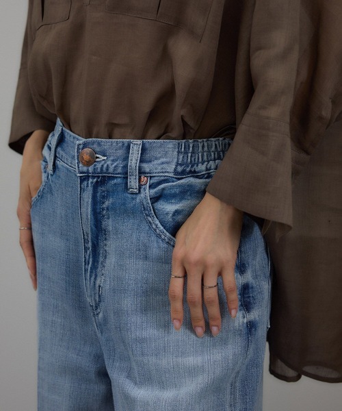 RED CARD TOKYO（レッドカード）の「【RED CARD TOKYO（レッドカードトーキョー）for SALON】別注 easy SLOGAN/デニム（デニムパンツ・レディース・ブルー系その他6・21/22/23/24/25）」の6枚目の写真