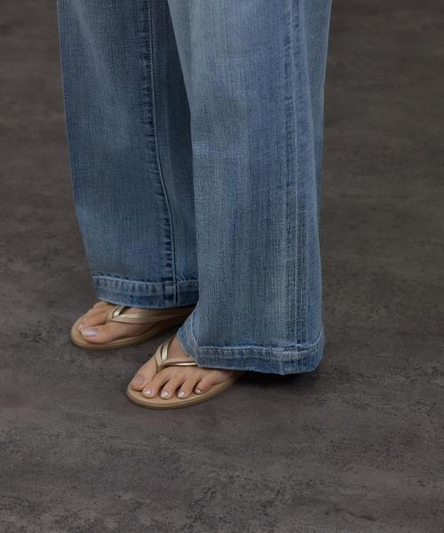 RED CARD TOKYO（レッドカード）の「【RED CARD TOKYO（レッドカードトーキョー）for SALON】別注 easy SLOGAN/デニム（デニムパンツ・レディース・ブルー系その他6・21/22/23/24/25）」の13枚目の写真