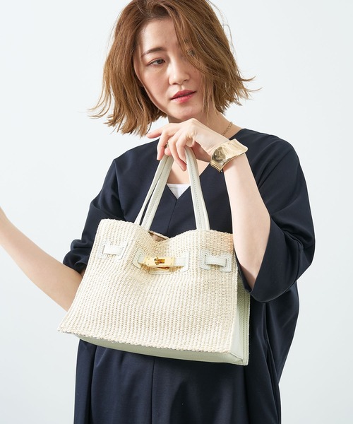 VIOLAd'ORO(ヴィオラドーロ)の「【VIOLAd'ORO】ラフィア調2WAYレザー金具付きトートバッグ-SANDRO(トートバッグ・レディース・オフホワイト・FREE)」の2枚目の写真