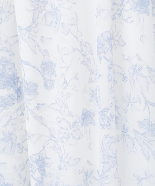 SOFFITTO（ソフィット）の「花柄シフォンフロントピンタックワンピース(取り扱い店舗限定)（ワンピース・レディース・ブルー/グレー・FREE）」の7枚目の写真