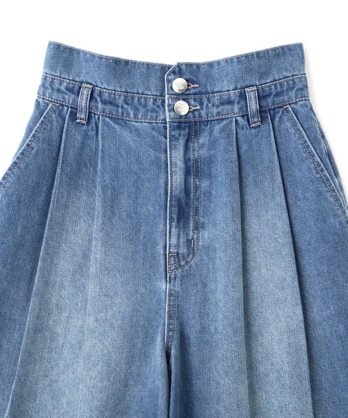 JILL by JILL STUART(ジルバイジルスチュアート)の「◇タックワイドライトデニムパンツ(デニムパンツ・レディース・ブルー系その他/ブルー・SMALL/MEDIUM)」の6枚目の写真