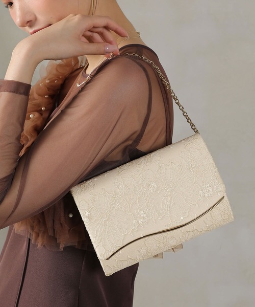 Kana（カナ）の「スパンコールレース刺繍 パーティーバッグ 結婚式 お呼ばれ オケージョン（ショルダーバッグ・レディース・ブラック/ベージュ・フリー）」の2枚目の写真