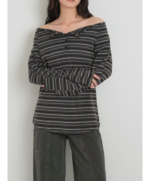 d.i.a新品オフショルダー紫色長袖トップス d.i.a新品オフショルダー