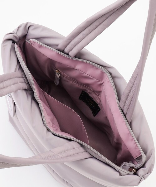 TOCCA(トッカ)の「T-ARIA QUILTTOTE トートバッグ(トートバッグ・レディース・ブラック系/ライラック系/ブルー系・F)」の21枚目の写真