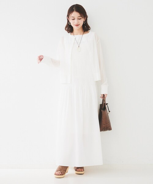 UNTITLED（アンタイトル）の「【洗える/ストレッチ性/短丈】クルーネックシアーカーディガン（カーディガン/ボレロ・レディース・ブラック/オフホワイト/ライトグレー・44/48/00/02/04）」の20枚目の写真