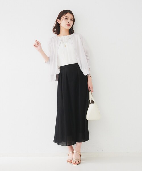 UNTITLED（アンタイトル）の「【洗える/ストレッチ性/短丈】クルーネックシアーカーディガン（カーディガン/ボレロ・レディース・ブラック/オフホワイト/ライトグレー・44/48/00/02/04）」の16枚目の写真