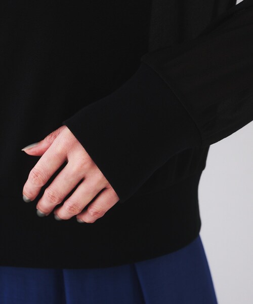 UNTITLED（アンタイトル）の「【洗える/ストレッチ性/短丈】クルーネックシアーカーディガン（カーディガン/ボレロ・レディース・ブラック/オフホワイト/ライトグレー・44/48/00/02/04）」の8枚目の写真