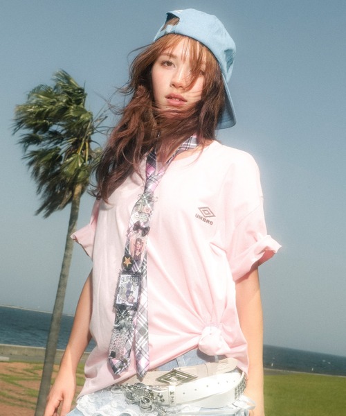 younger song（ヤンガーソング）の「【限定】UMBRO/アンブロ 半袖 Tシャツ Younger Song コラボレーション MRYS-T001（Tシャツ/カットソー・メンズ・チャコールグレー/ネイビー/ブラウン/ホワイト/ブラック/リアルツリーカモ/ピンク・L/M/S/LL）」の6枚目の写真